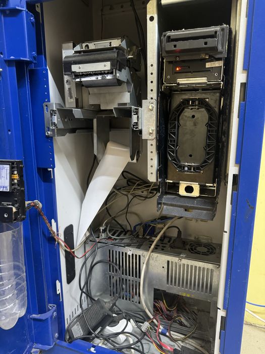 Продам терминал пополнения