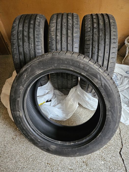 Гуми Nokian 245/45R18 100Y XL PowerPoint 1
