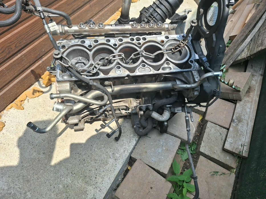 Motor volvo v60, 2,4