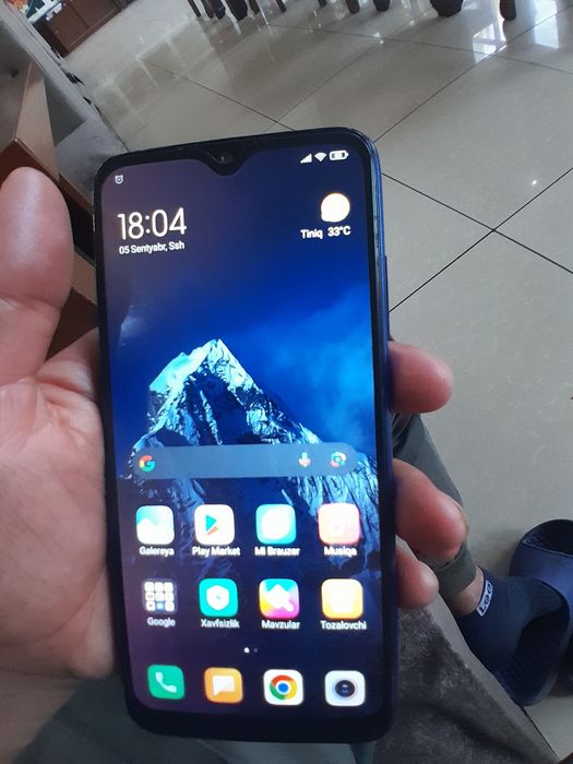 Redmi note 7 64 talik holati o'rta ekran sal ochilgan holos