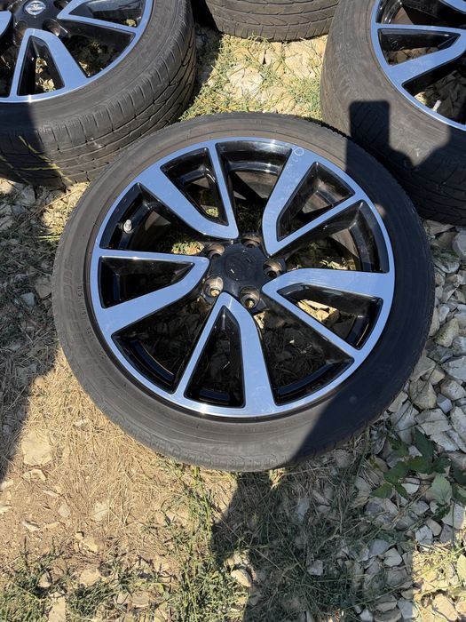 Оригинални джанти с гуми Qashqai,Juke,X-Trail 5x114,3 19 цола