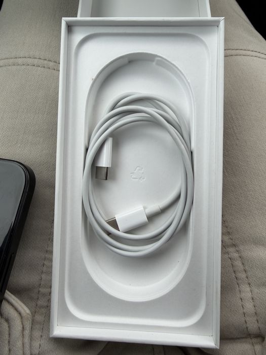 Vand Iphone 16 Pro Grey