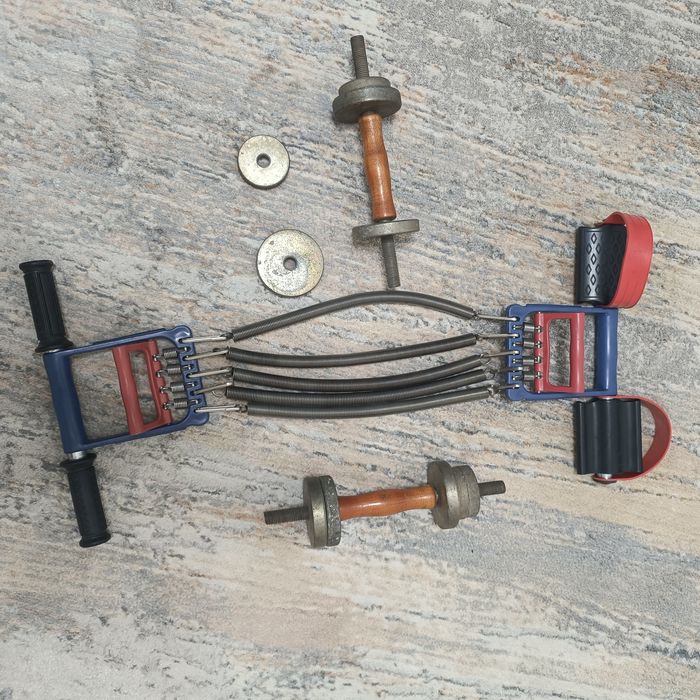 Гантели производства СССР. 5 кг+тренажорр
