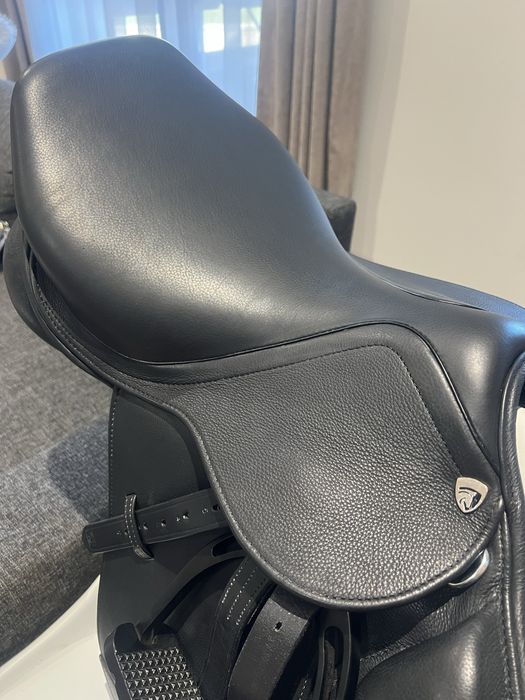 Седло за конна езда Jumex Horka