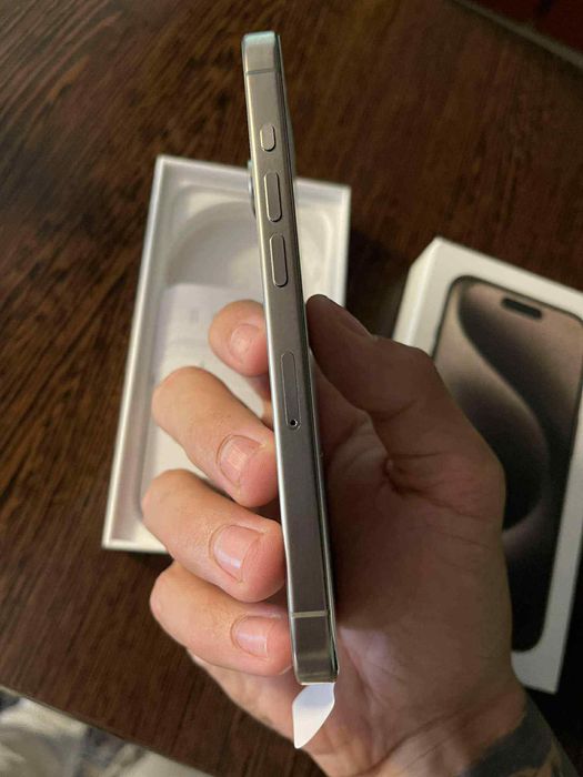 Vand iphone 15 pro titanium