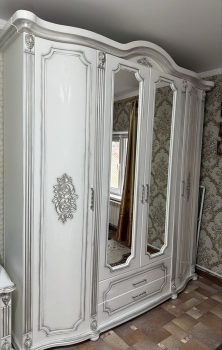 Продается шкаф!!