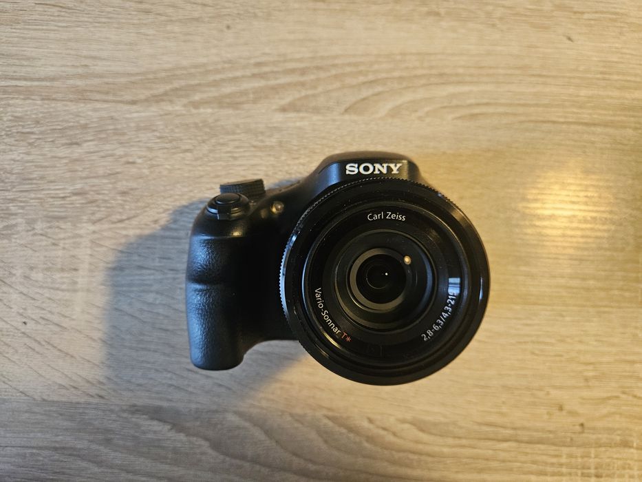 Se vinde sony hx300