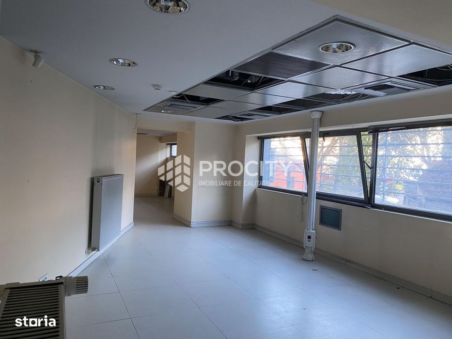 Bulevardul Independentei spatiu comercial in suprafata de 522 mp .