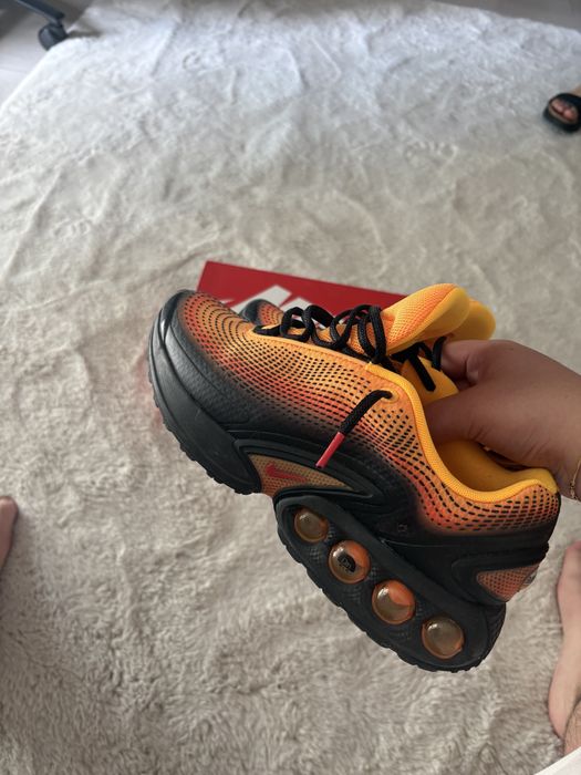 Nike dn portocali