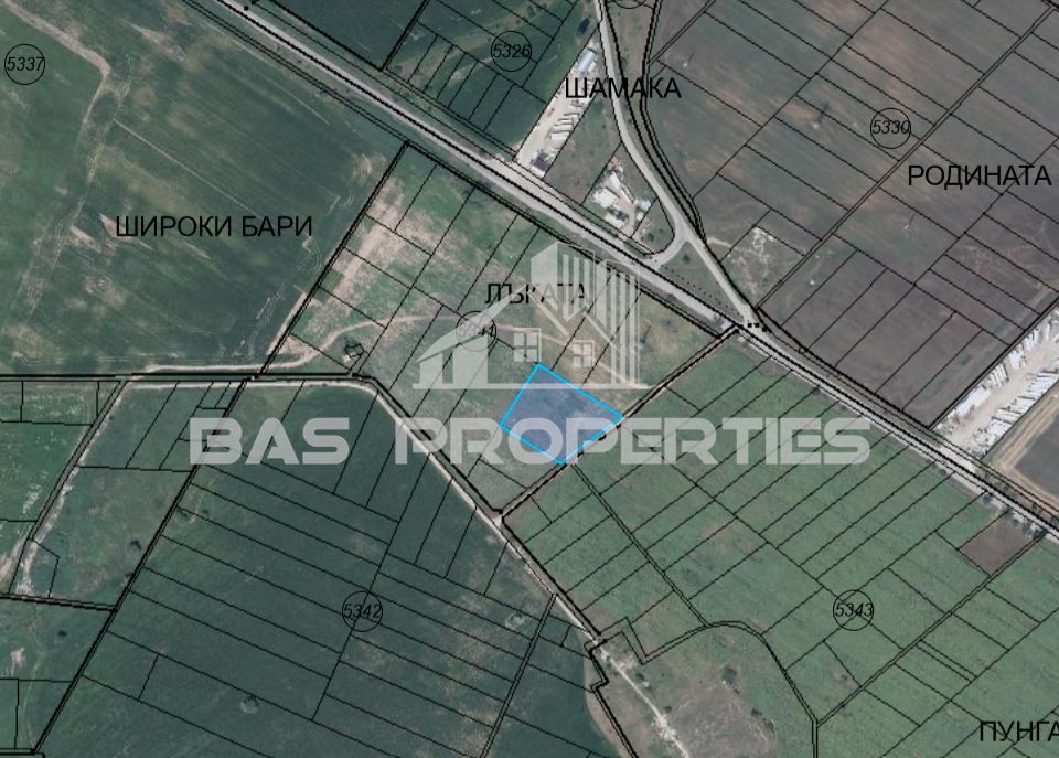 Земеделски имот в София-гр.Нови Искър площ 4999