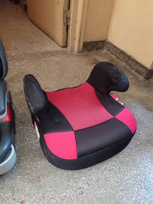 Vând scaune și înălțătoare copii de la  2 ani +