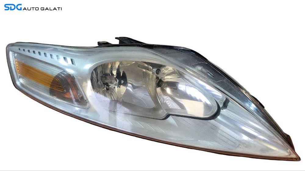 Far Dreapta EUROPA FARA Xenon Ford Mondeo 4 MK4 2007 - 2014 Cod 7S71-13K060-AB 7S71-13K060-AB [L8837]