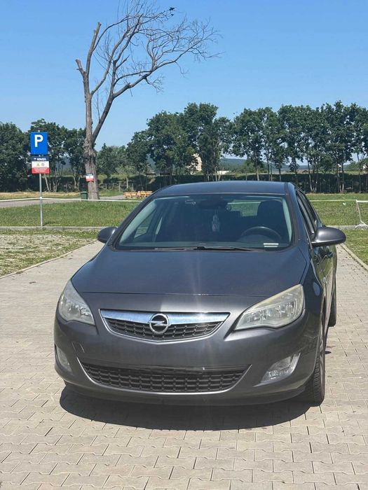 Vand Opel Astra J 1.7 CDTI 2010