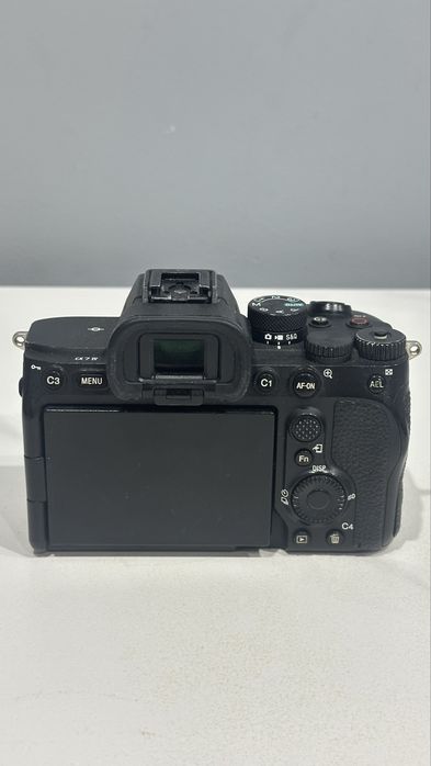 Продам камеру Sony a7 IV