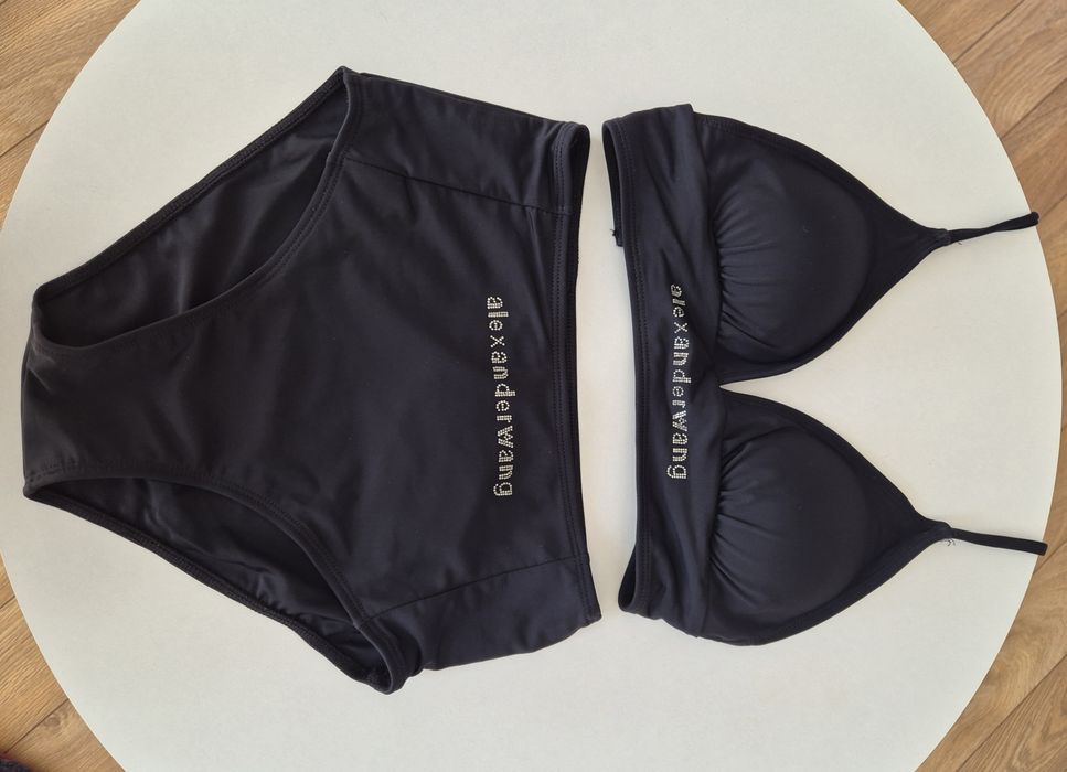 Продам новый купальник Alexander Wang!