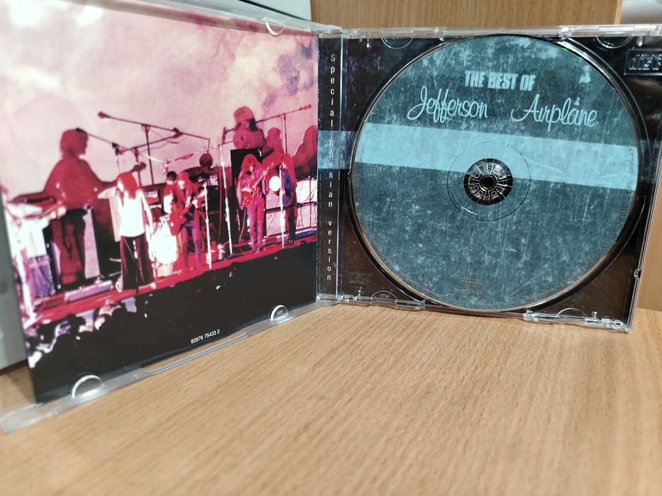 Продам музыкальные компакт-диски недорого