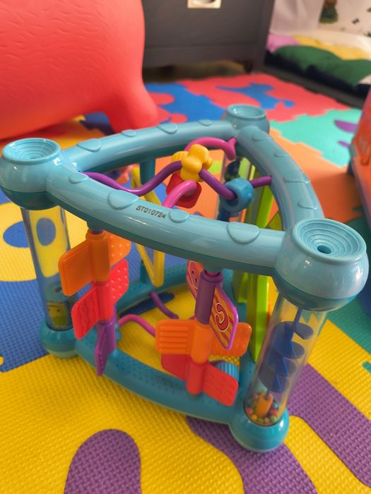 Lot jucarii vârsta 12-24 luni