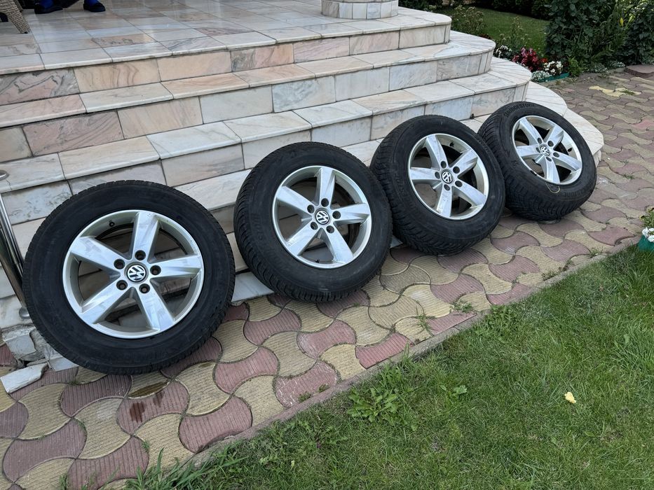 Roti SUV cu anvelope iarna 235/65/17