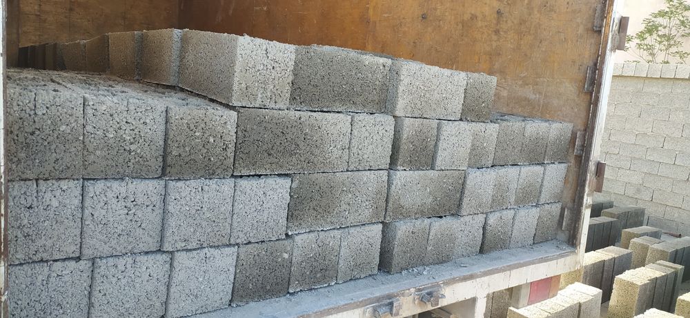 Шлакаблок продаётся