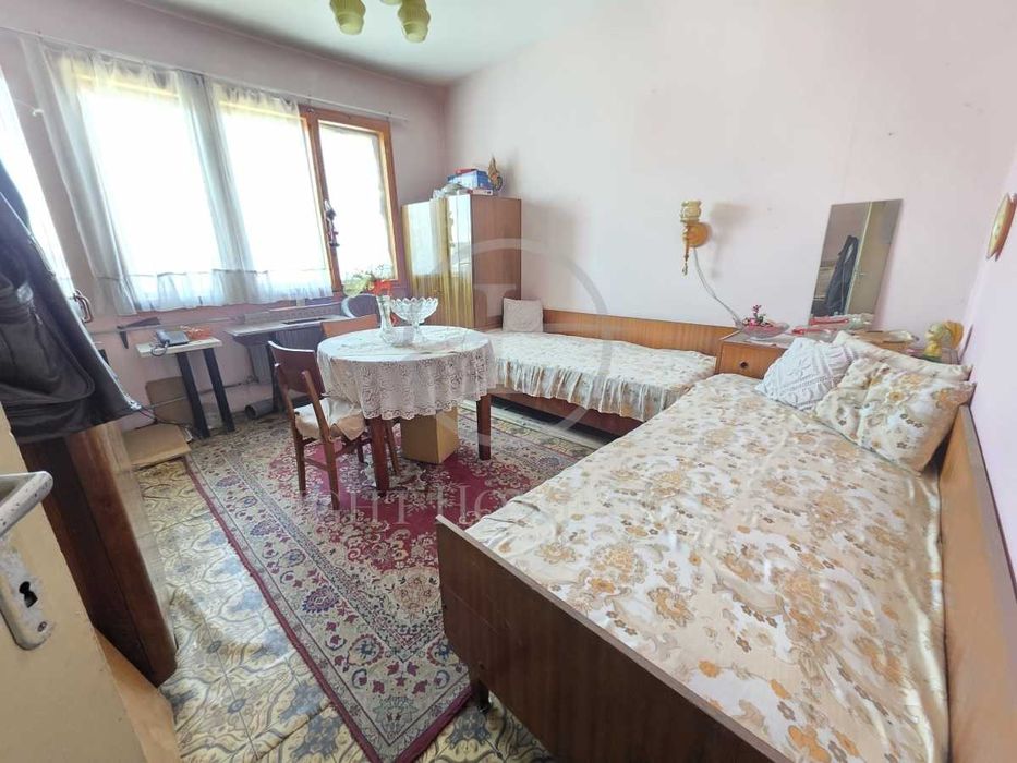 Продава се Тристаен апартамент в Пловдив, Кючук Париж - 104 кв.м за 1486 €/кв.м - Снимка #8