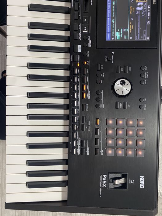 Korg pa5x 61 keys