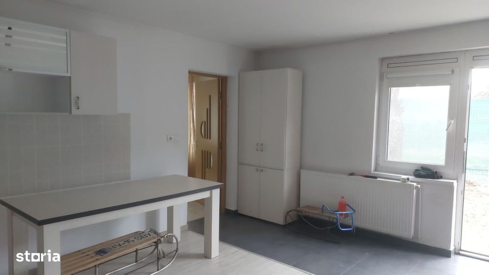 Casa de vanzare 100 mp, Moeciu de Jos, Jud. Brasov, langa Bran.