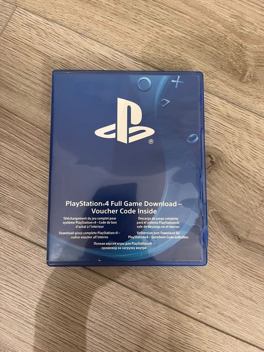 PlayStation 4 cu 2 controllere