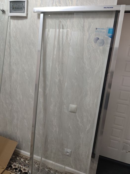 Двери душевой кабины