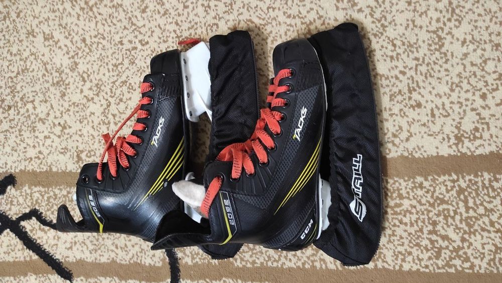 Полный комплект хоккейной экипировки (форма)детский