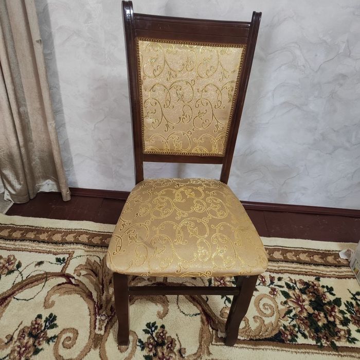 Стол стул ,гостиной мебель