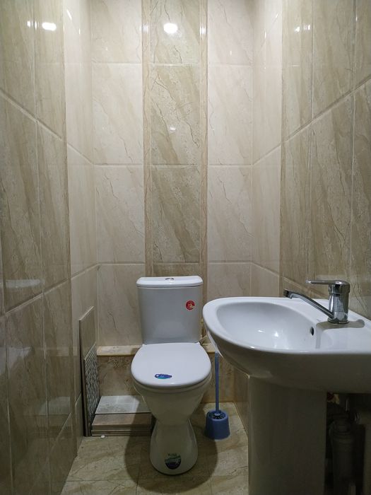 Продам свою квартиру 4/2/4 м. Феруза, Экобазар