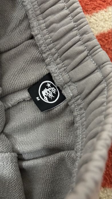 Pantaloni flared Hellstar (compleu full pe pagina)