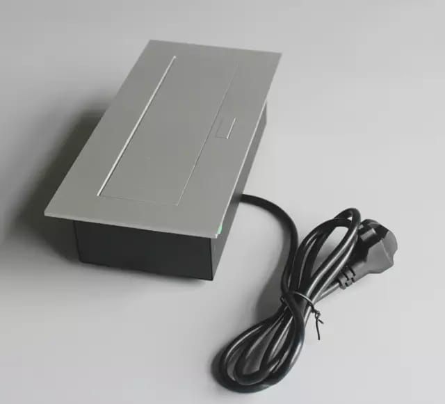 ВСТРАЕМЫЕ розетки в столешницу