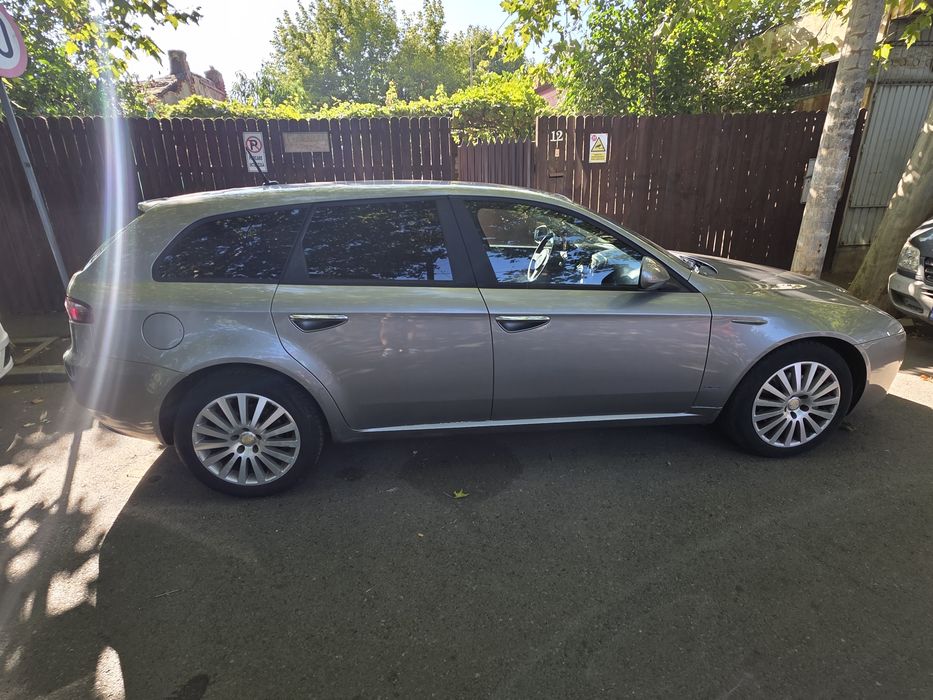 De vanzare Alfa  romeo 159
