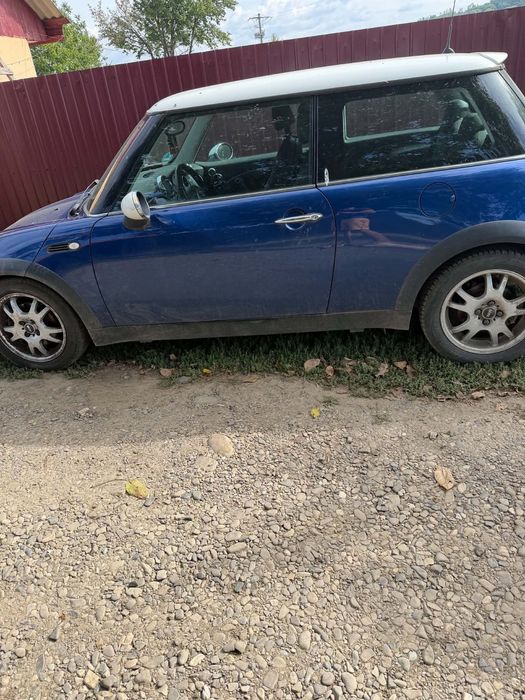 Vând mini cooper