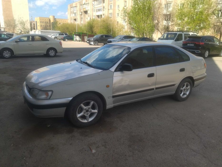 Toyota carina E 1996 г.