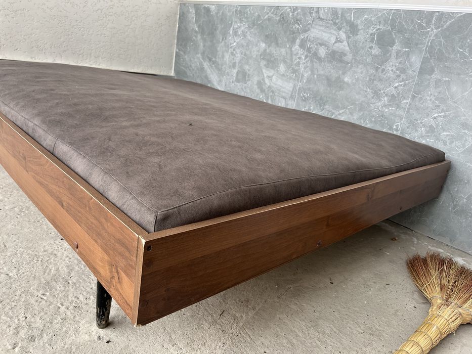 Срочно продается кровать