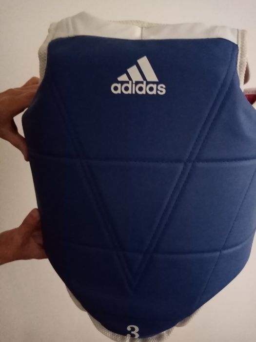 Протектор, шлем таеквондо продаётся