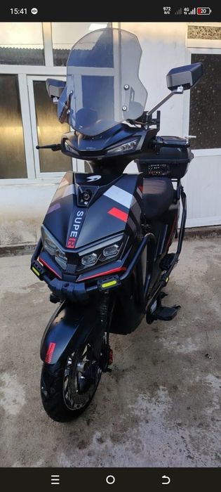 Skuter abmen bor tank skuterga