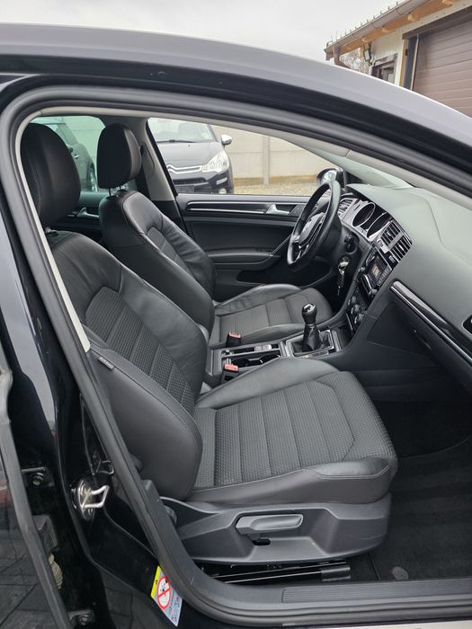 Vw GOLF 7 an 2014 posibilitatea rate trasport gratuit
