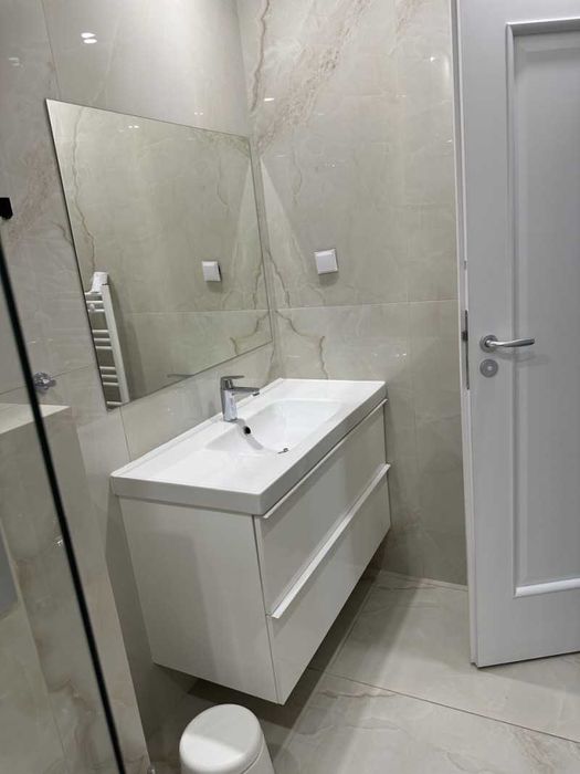 Дава се под наем Тристаен апартамент в София, Кръстова вада - 124 кв.м за 1246 € - Снимка #11