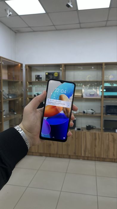 Смартфон Vivo Y35