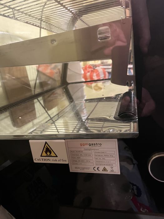 Хладилна витрина ГГМ ГАСТРО