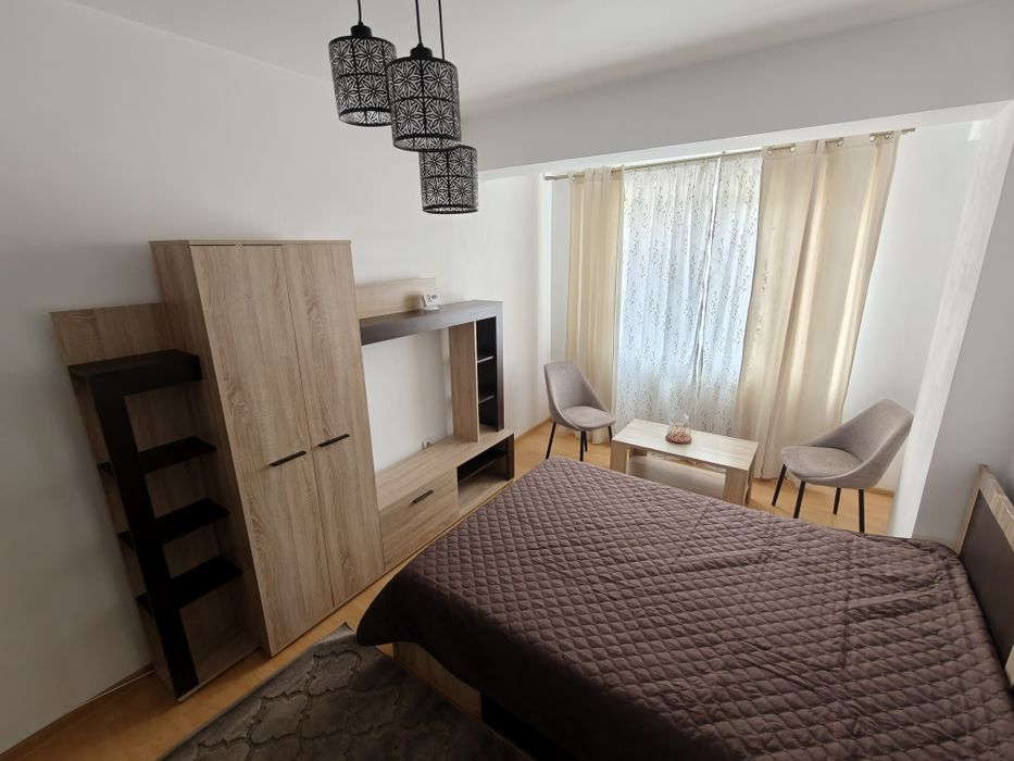 Garsonieră de închiriat