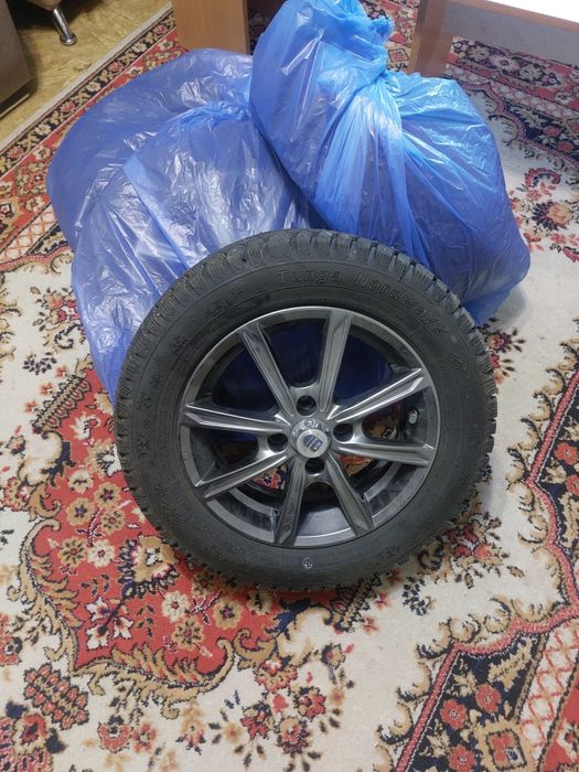 Продам срочно диски с резиной