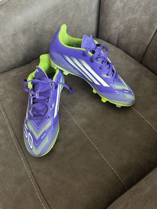 Оригинални бутонки от r gol adidas f50 за деца