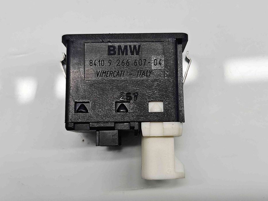 Conector auxiliar USB Bmw X5 (F15, F85) [Fabr 2014-2017] 9266607