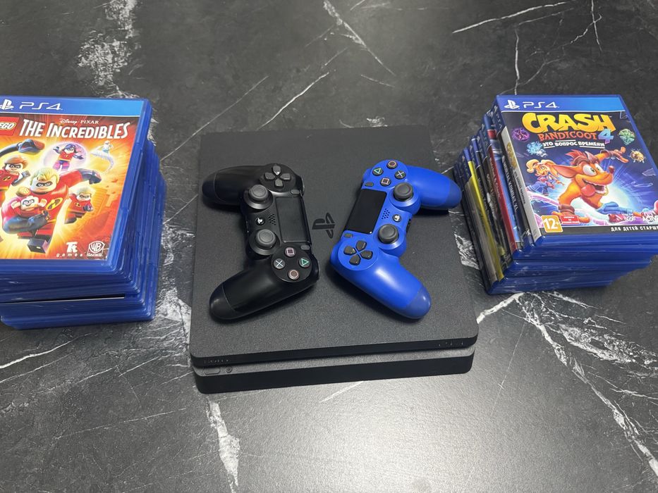 Ps4 Slim Почти в идеальном состоянии , 2 Джостика, Игры