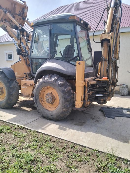 Продам экскаватор погрузчик кейс 695