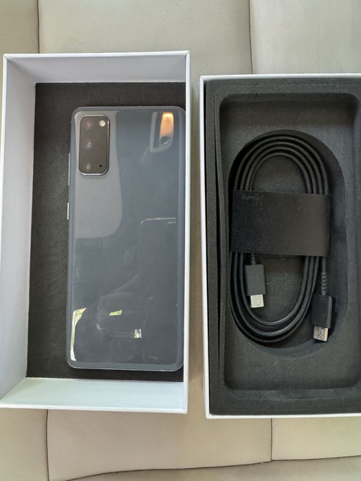 Samsung Galaxy S20 нов